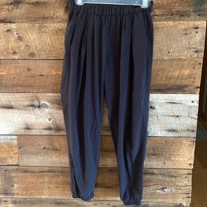 LuluLemon pants